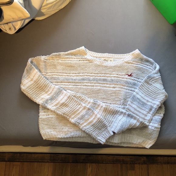 Hollister Knitted Crop Sweater - Picture 2 of 2